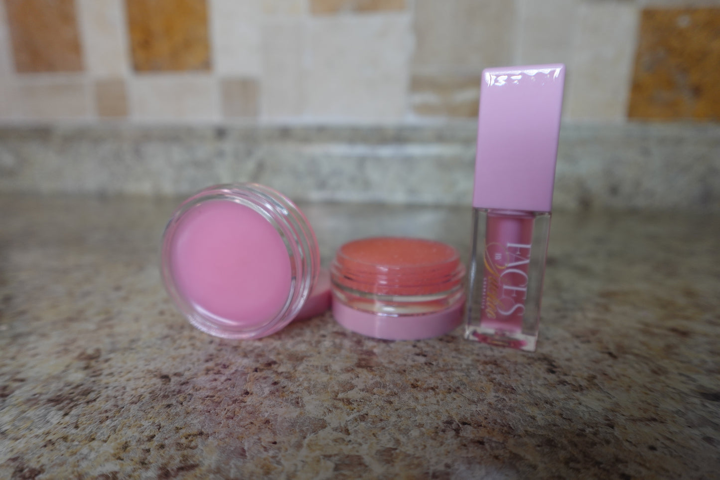 Rejuvenating Lip Kit Peach flavored π